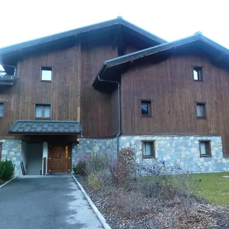 Apartment De Charme Avec Terrasse, Piscine Et Parking, Proche Centre Et Arret Ski-bus - Fr-1-624-105 Samoens